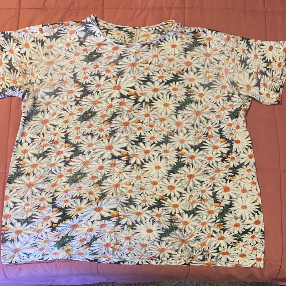 ISO FOUND THANK YOU! Magnolia Pearl Tee